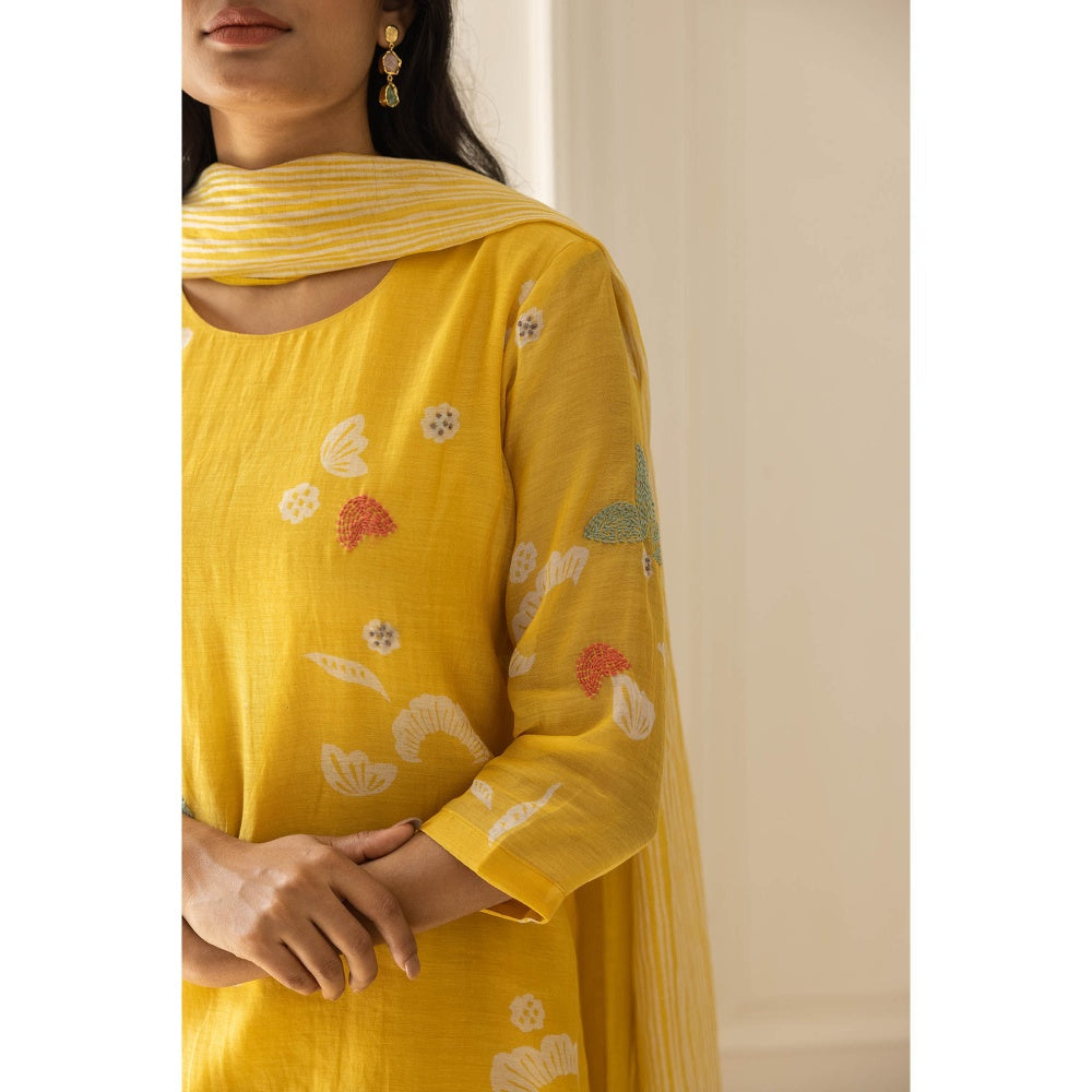 Vaayu Rue Floral Embroidered Kurta with Pant and Dupatta (Set of 3)