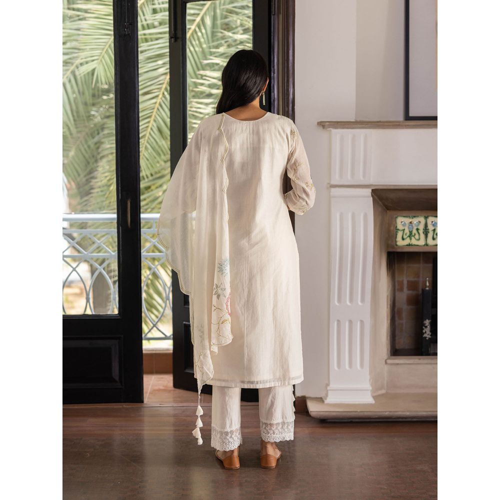 Vaayu Pearl Ivory Embroidered Floral Kurta with Pant and Dupatta (Set of 3)