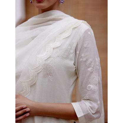 Vaayu White Swan Applique Kurta with Pant and Dupatta (Set of 3)