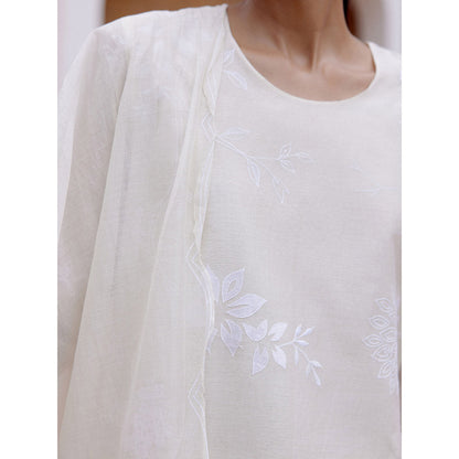 Vaayu White Swan Floral Embroidered Kurta with Pant and Dupatta (Set of 3)