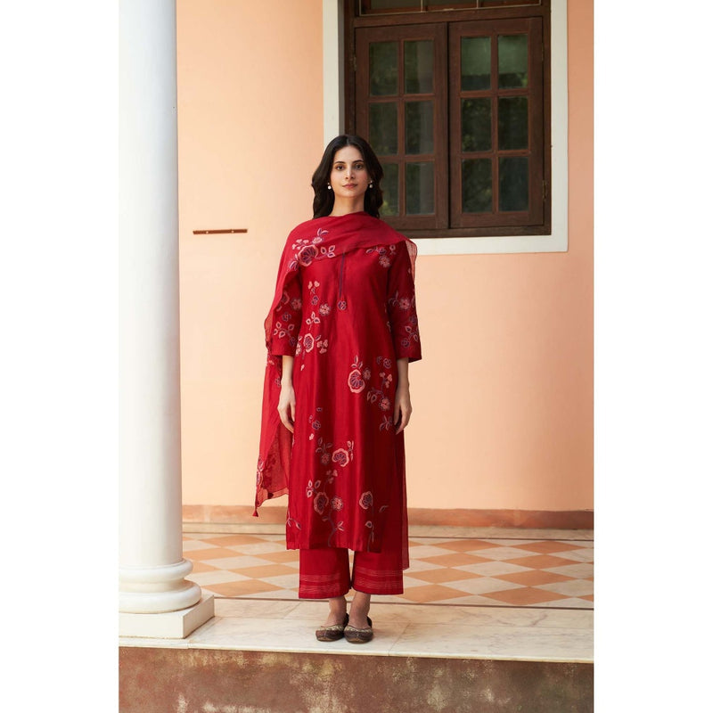 Vaayu Red Crimson Floral Applique Kurta with Pant and Dupatta (Set of 3)