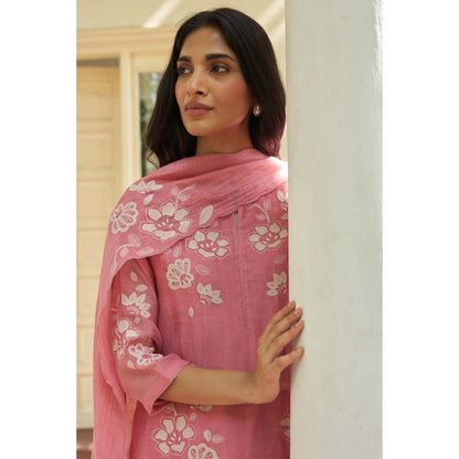 Vaayu Pink Peony Applique Kurta with Pant and Dupatta