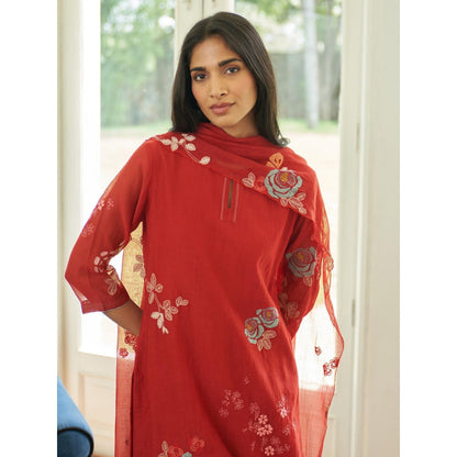 Vaayu Red Poppy Applique Embroidered Kurta with Pant and Dupatta