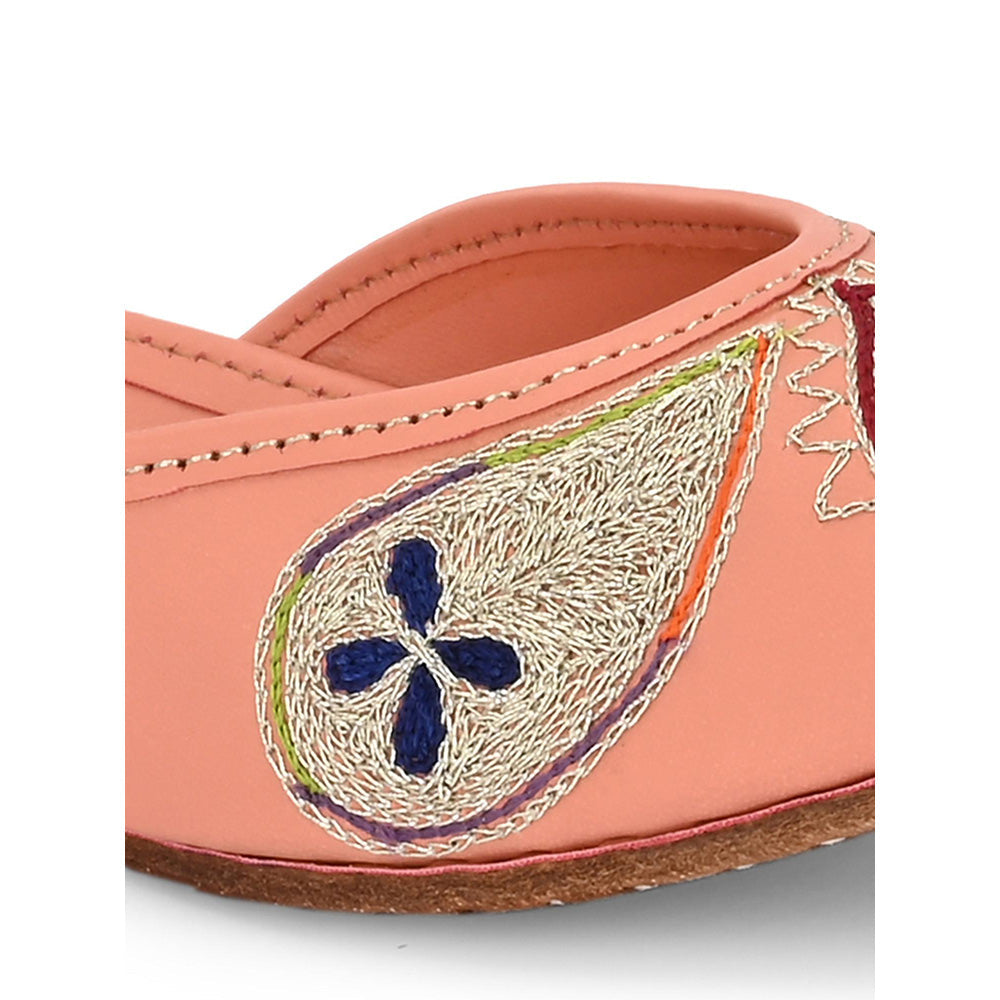 Valentino Women Peach Juttis