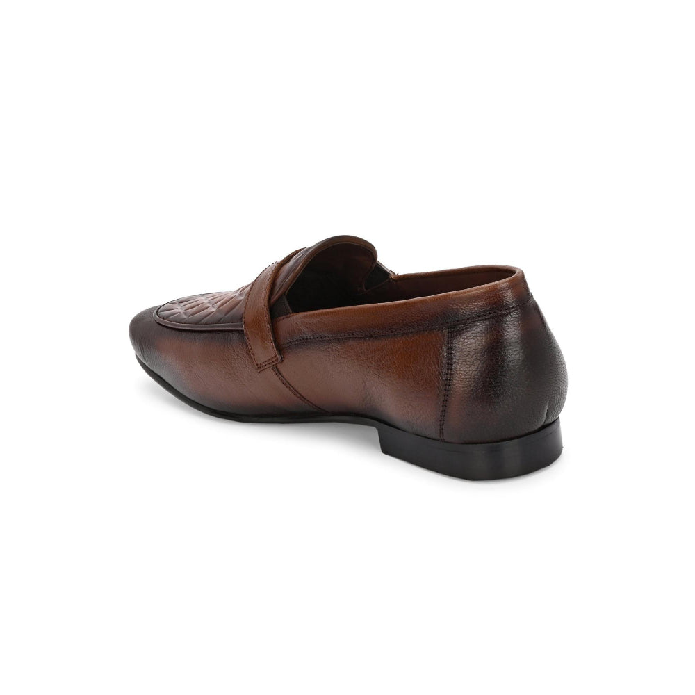 Valentino Men Premium Leather Quilted Pattern Penny Loafers with Tunit Sole
