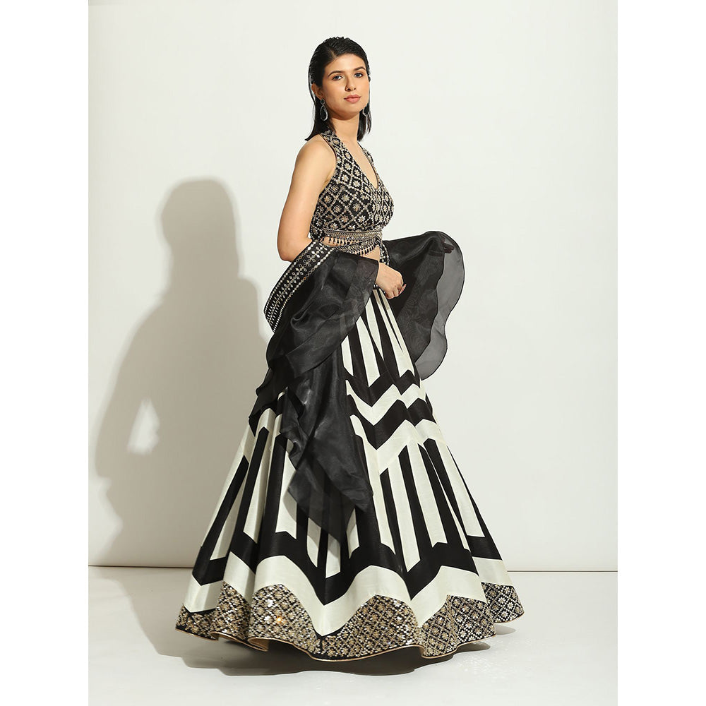 VANDANA SETHI Black & White Lehenga in a Striped & Chevron Pattern (Set of 3)