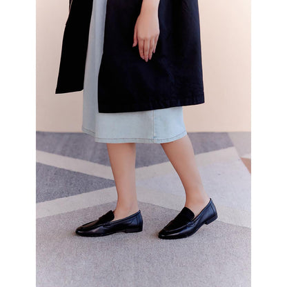Vanilla Moon Black Solid Plain Loafers