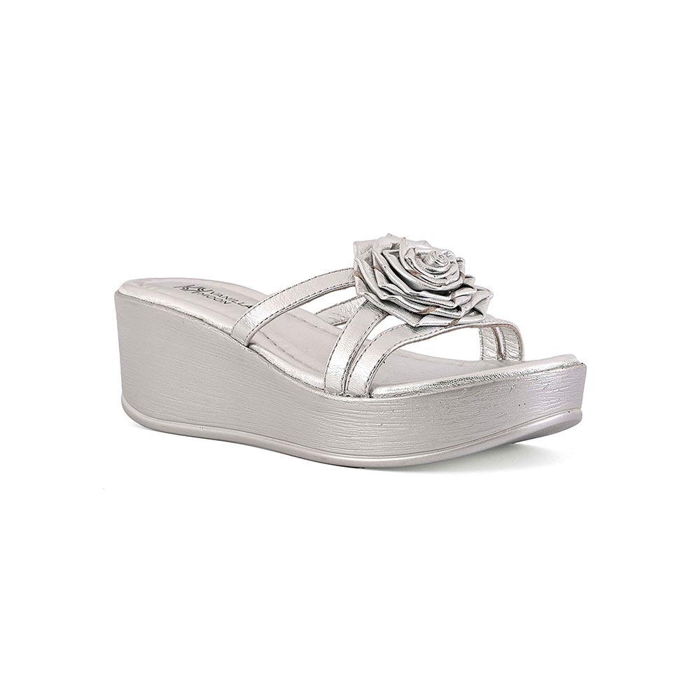 Vanilla Moon Charm Silver Party Wedges