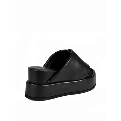 Vanilla Moon Women Black Round Toe Sandals