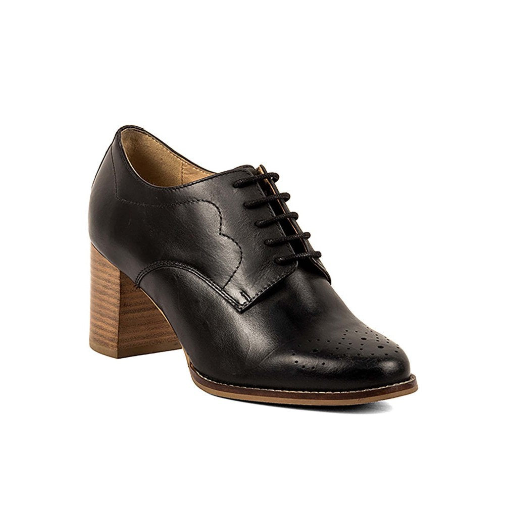Vanilla Moon Women Black Pointed Toe Derbies