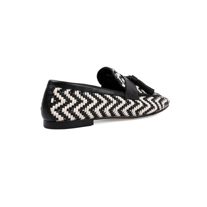 Vanilla Moon Women Ottynn Moccasins - Black