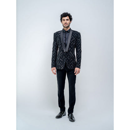 Varun Chakkilam Black metallic Suit (Set of 3)