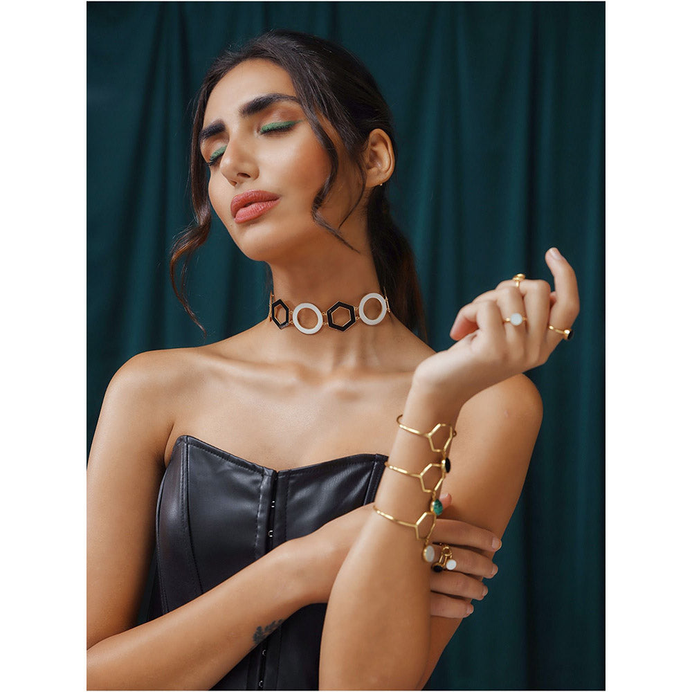 VARNIKA ARORA Black Ivana Necklace