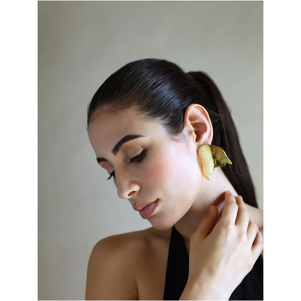 VARNIKA ARORA Ripple Drops & Danglers