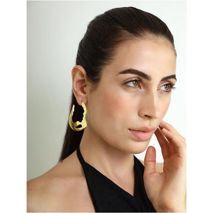 VARNIKA ARORA Nautica Dangler