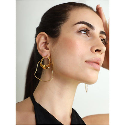 VARNIKA ARORA Serene Dangler