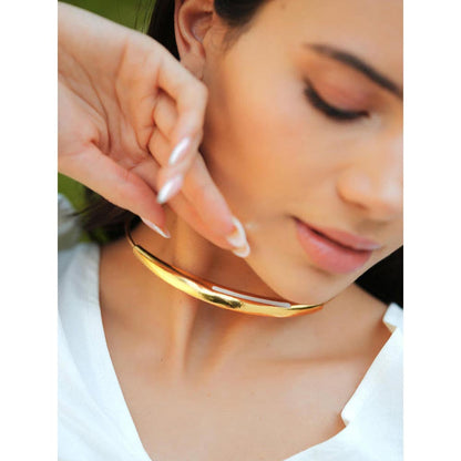 VARNIKA ARORA Aurelia White Enamel Gold Neckpiece