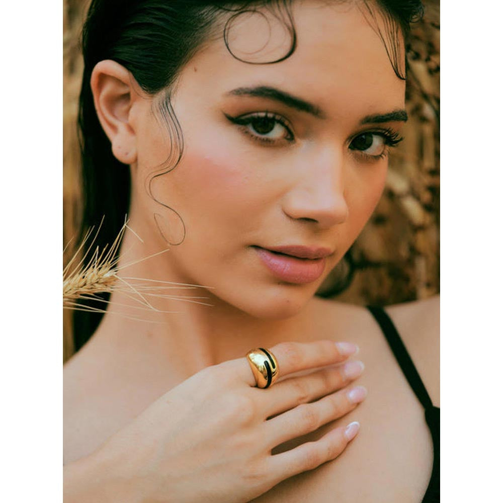VARNIKA ARORA Verdora Black Enamel Gold Ring