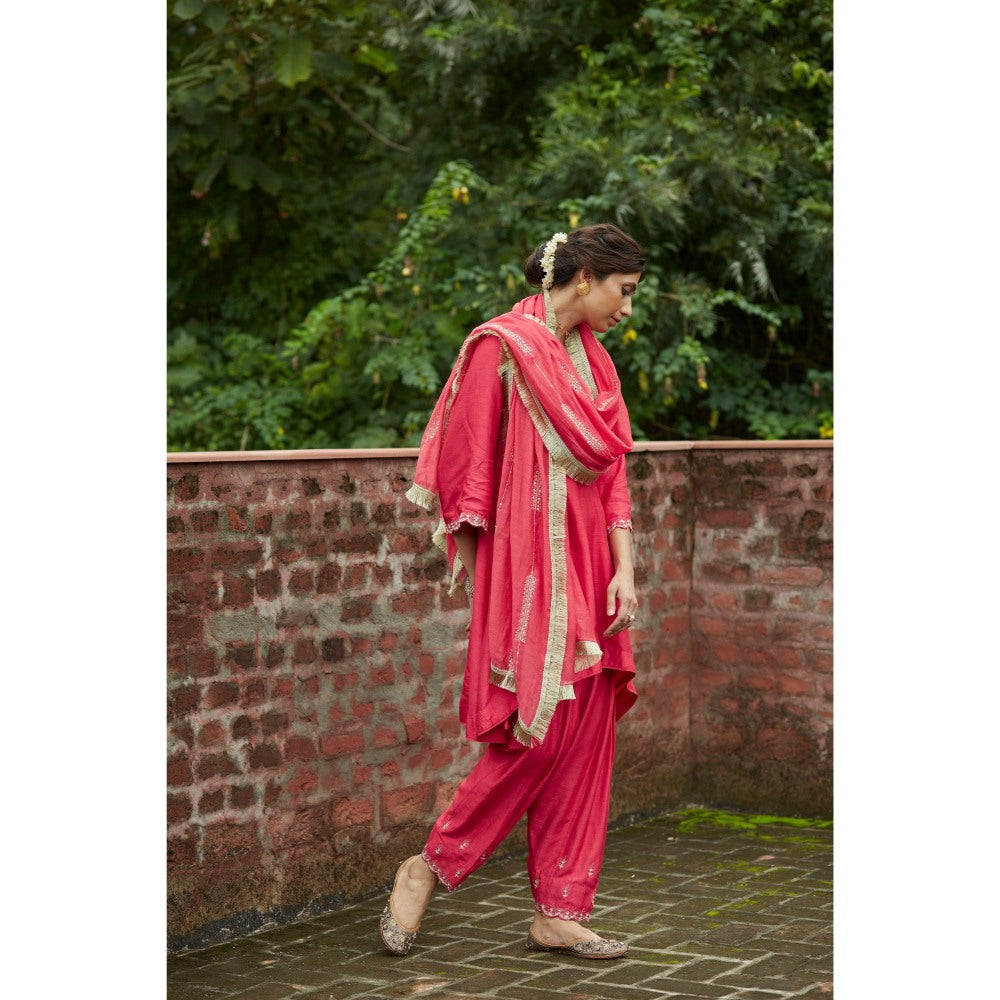 Vashisht Guru Dutt Coral Embroidered Flowy Kurta with Salwar and Dupatta (Set of 3)