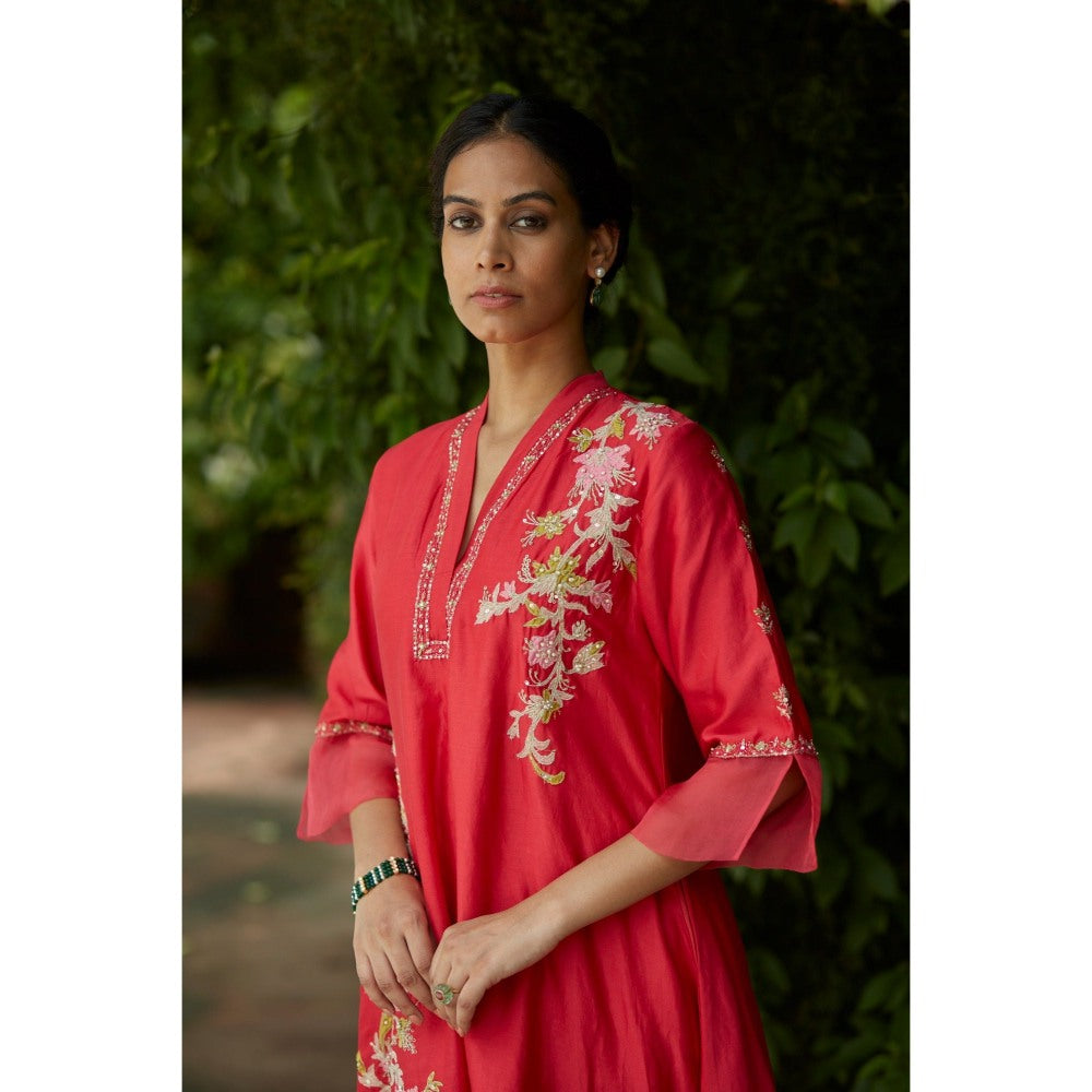 Vashisht Guru Dutt Coral Chanderi Embroidered Kurta with Pant (Set of 2)