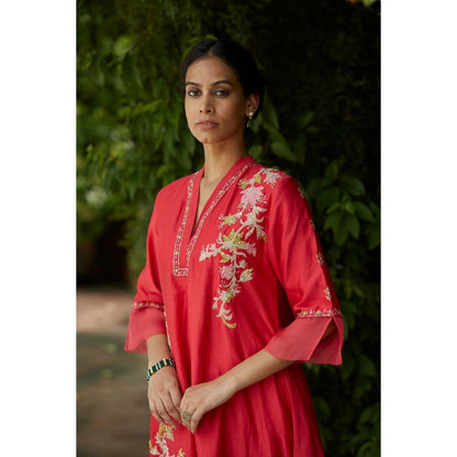 Vashisht Guru Dutt Coral Chanderi Embroidered Kurta with Pant (Set of 2)