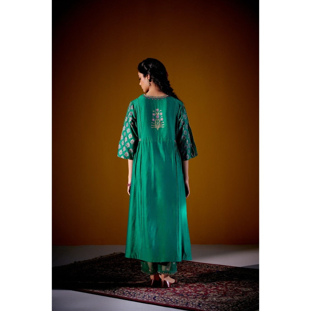 Vashisht Guru Dutt Green Woven Chanderi Kurta with Dupatta and Pant (Set of 3)