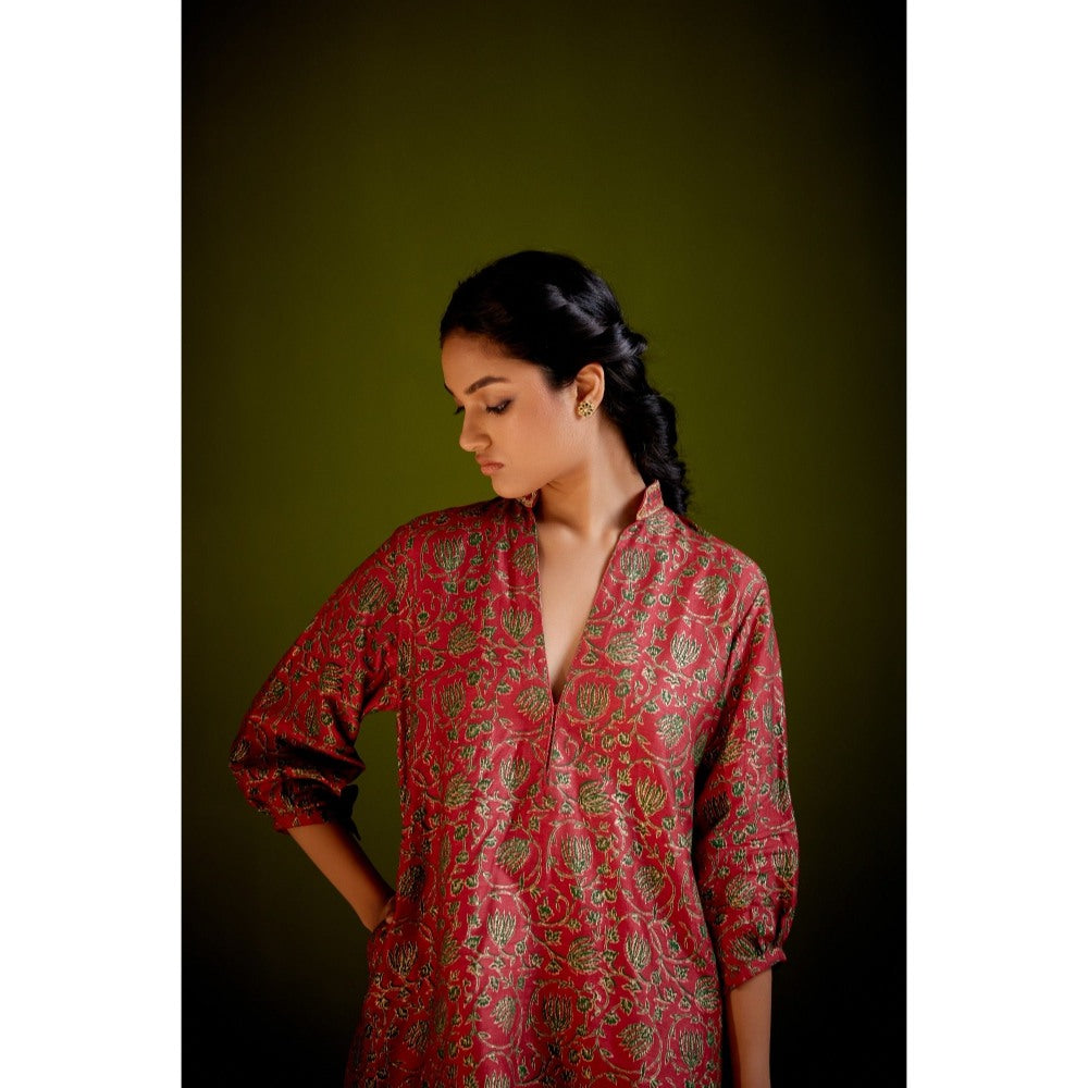 Vashisht Guru Dutt Red Silk Printed Short Kurta with Printed Salwar (Set of 2)