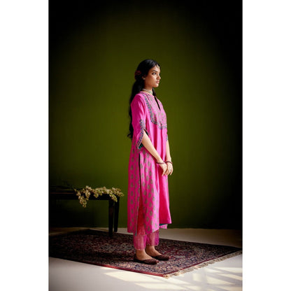 Vashisht Guru Dutt Pink Block Printed Embroidered Kurta with Pant and Dupatta (Set of 3)