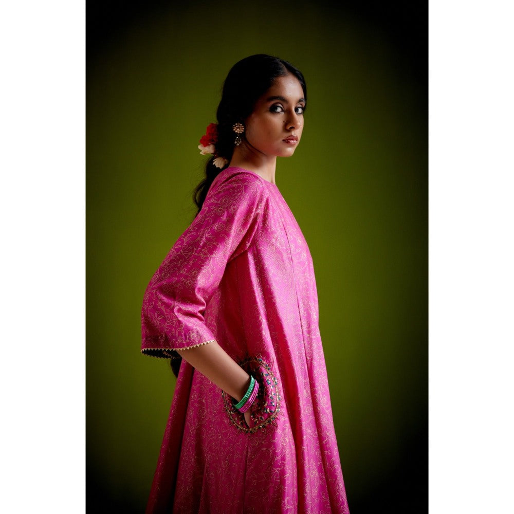 Vashisht Guru Dutt Pink Woven Kurta with Pant (Set of 2)