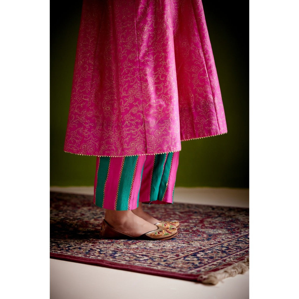 Vashisht Guru Dutt Pink Woven Kurta with Pant (Set of 2)