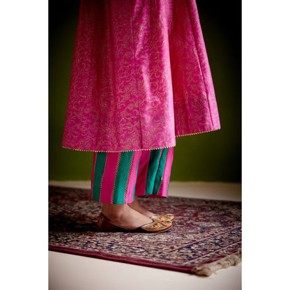 Vashisht Guru Dutt Pink Woven Kurta with Pant (Set of 2)