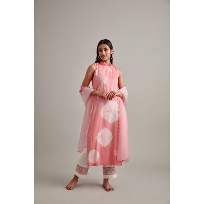 Vedika Soni Pink Tie And Dye Kurta with Pant and Dupatta (Set of 3)