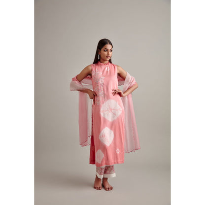 Vedika Soni Pink Tie And Dye Kurta with Pant and Dupatta (Set of 3)