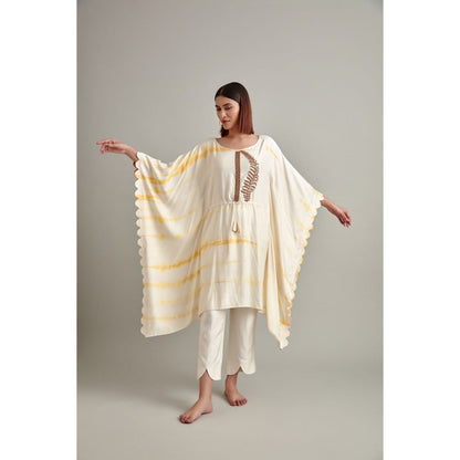 Vedika Soni Cream Tie And Dye Kaftan with Pant (Set of 2)