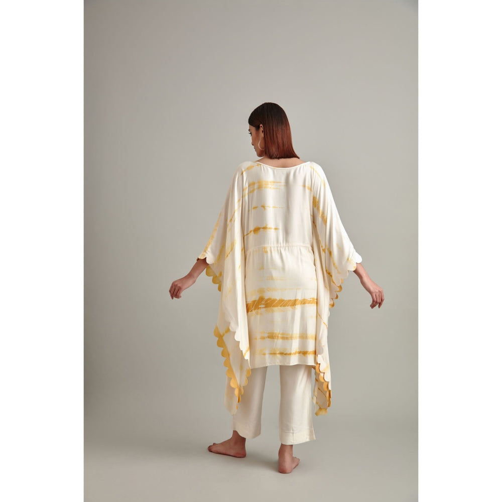 Vedika Soni Cream Tie And Dye Kaftan with Pant (Set of 2)