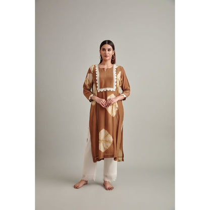 Vedika Soni Brown Tie And Dye Kurta with Pant (Set of 2)