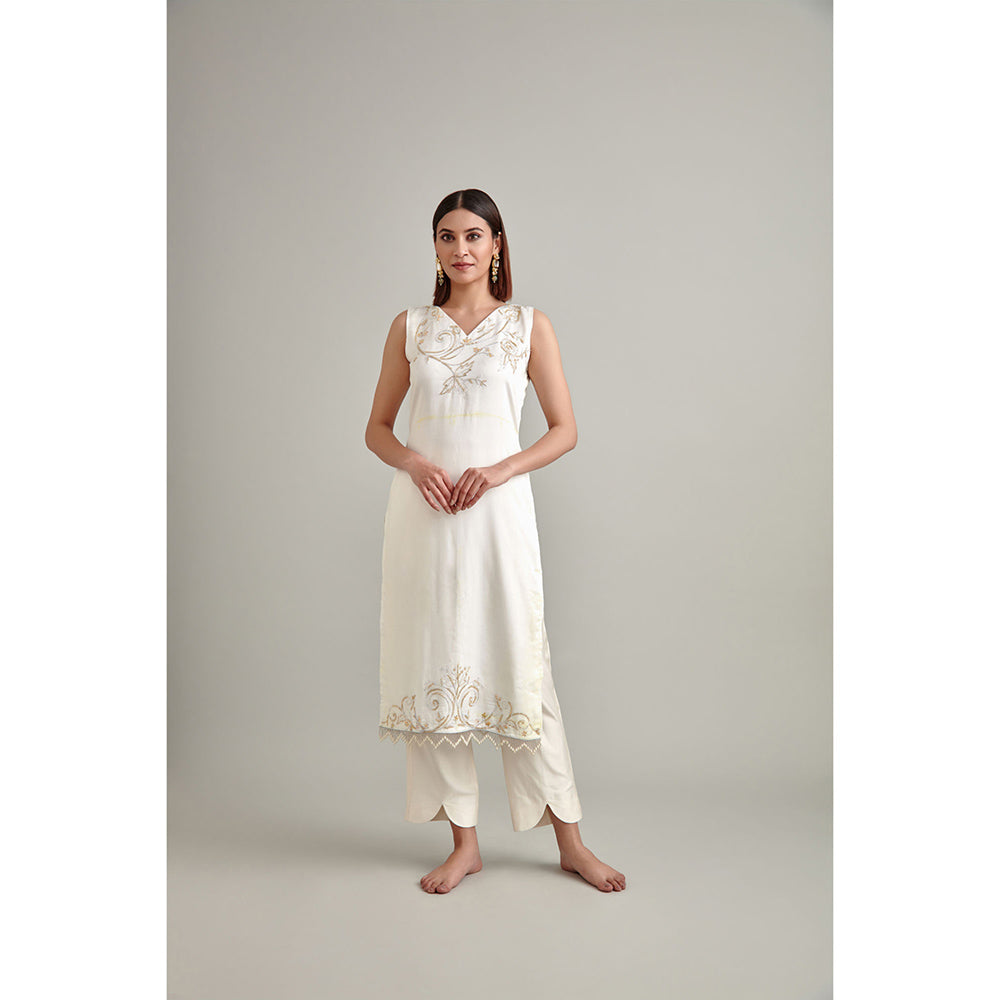 Vedika Soni Ivory Tie And Dye Kurta with Pant (Set of 2)