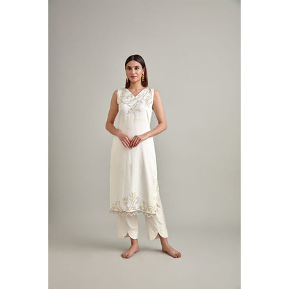 Vedika Soni Ivory Tie And Dye Kurta with Pant (Set of 2)
