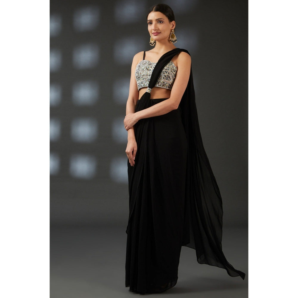 Vedika Soni Black Georgette Pre-Stitched Saree with Stitched Blouse And Petticoat