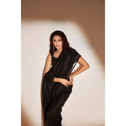 Vedika Soni Black Pre-Stitched Saree with Stitched Blouse And Petticoat