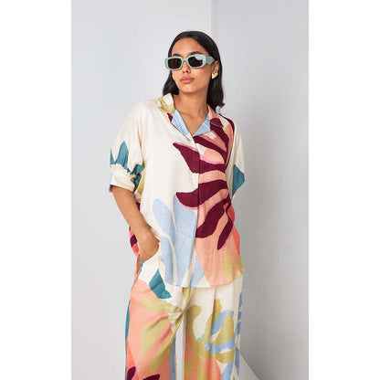 Vedika M Multi-Colour Printed V Neck Co-Ord (Set of 2)