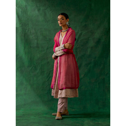 Vinusto Pink Kurta With Pant And Katan Silk Dupatta (Set of 3)