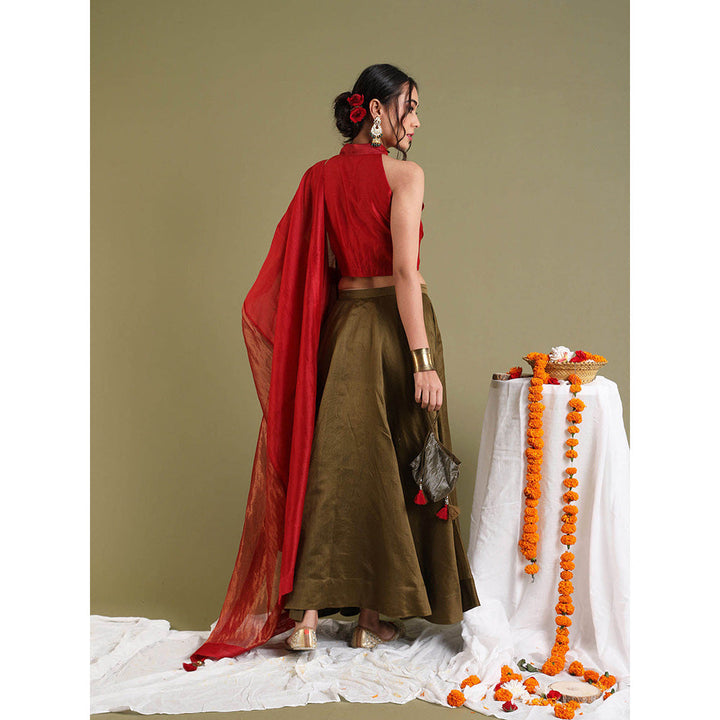 Vinusto Red Top with Flared Skirt with Dupatta (Set of 3)