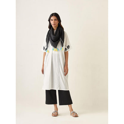 Vinusto Embroidered Kurta with Linen Silk Handloom Stole and Pant (Set of 3)