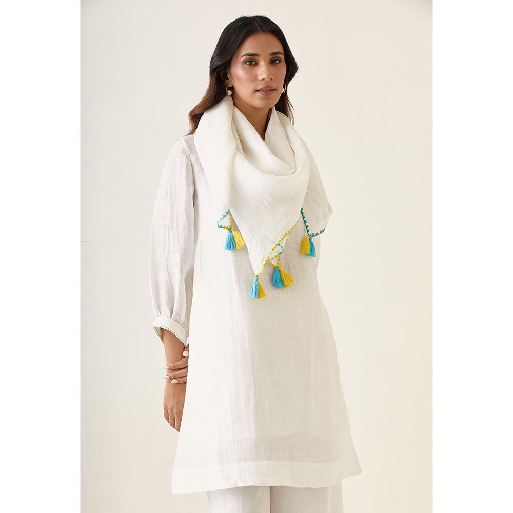 Vinusto White Linen Silk Kurta Pant and Stole with Inner Slip (Set of 4)