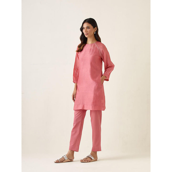 Vinusto Rose Pink Chanderi Handloom Kurta with Slip and Cotton Glaze Pant (Set of 3)