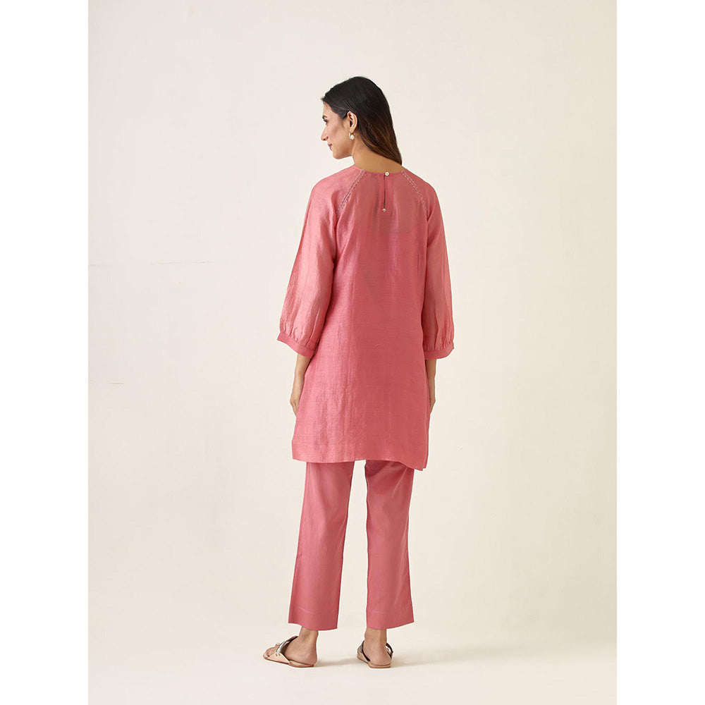 Vinusto Rose Pink Chanderi Handloom Kurta with Slip and Cotton Glaze Pant (Set of 3)