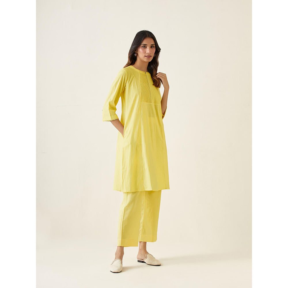 Vinusto Maize Yellow Cotton A-Line Pin Tuck Kurta with Pant (Set of 2)