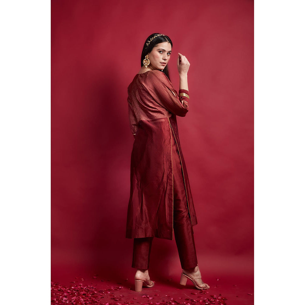 Vinusto Maroon High Slit Chanderi Kurta with Pant (Set of 2)