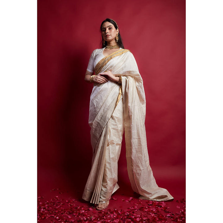 Vinusto Pre-Stitched Stripe Saree with Embroidered Lace and Stitched Blouse